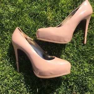 Simply Vera Vera Wang Nude/Cream Patent Stilettos